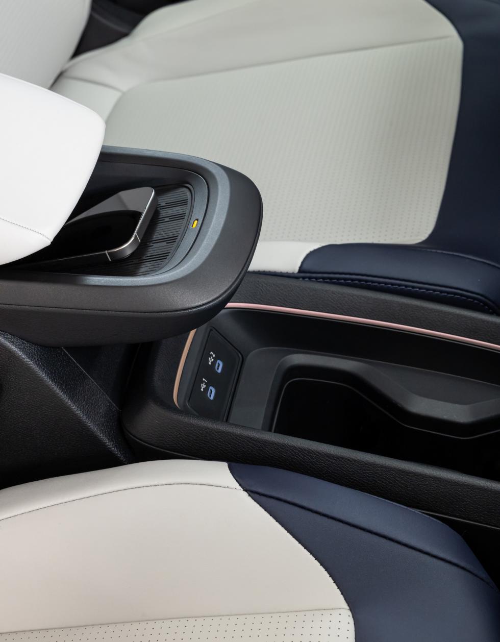 Νέο Nissan LEAF: Επίσημη πρεμιέρα με 218 άλογα και 604 χλμ. αυτονομία